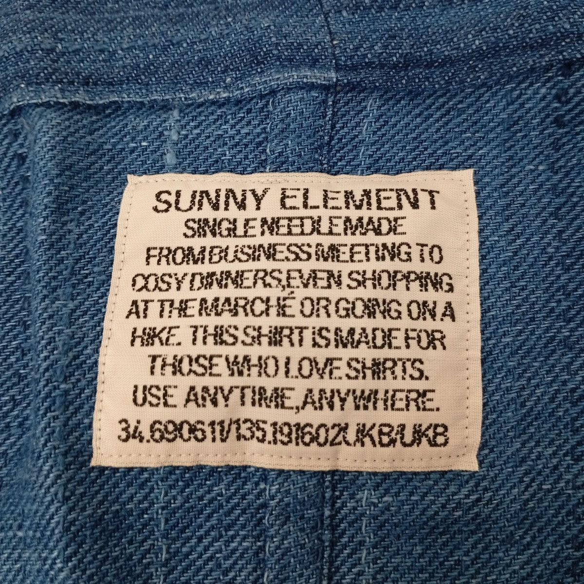 シャツ
