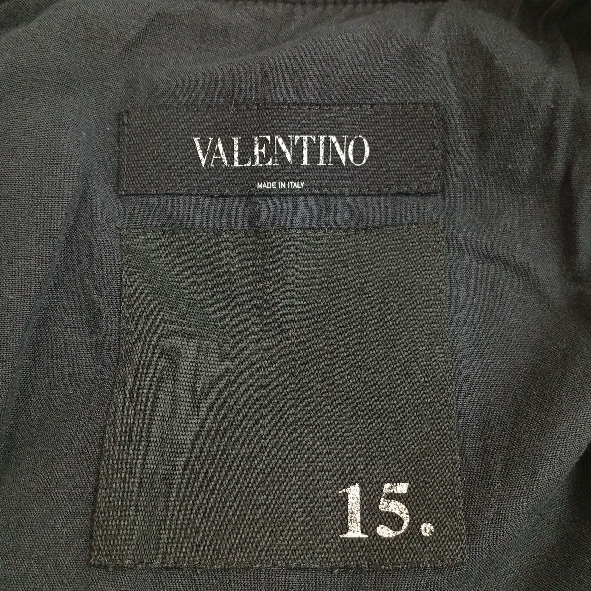 VALENTINO ロックスタッズボンバージャケットNV0CI1602KP 古着・中古-3枚目のアイテム画像