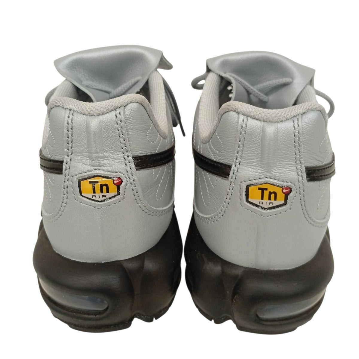 AIR MAX PLUS TIEMPOスニーカーHM6850-001