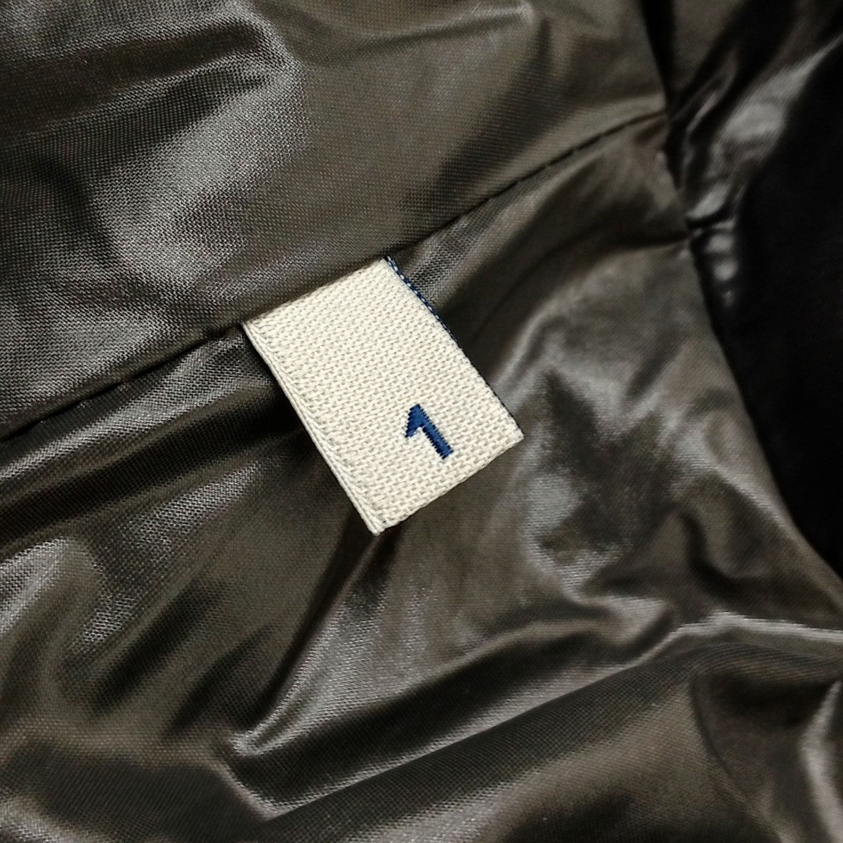 MONCLER TIBBダウンベストJ20911A00096 古着・中古-4枚目のアイテム画像