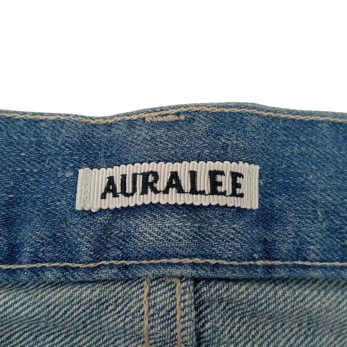 AURALEE SELVEDGE FADED LIGHT DENIM WIDE PANTSデニムパンツA25SP03DE 古着・中古-4枚目のアイテム画像