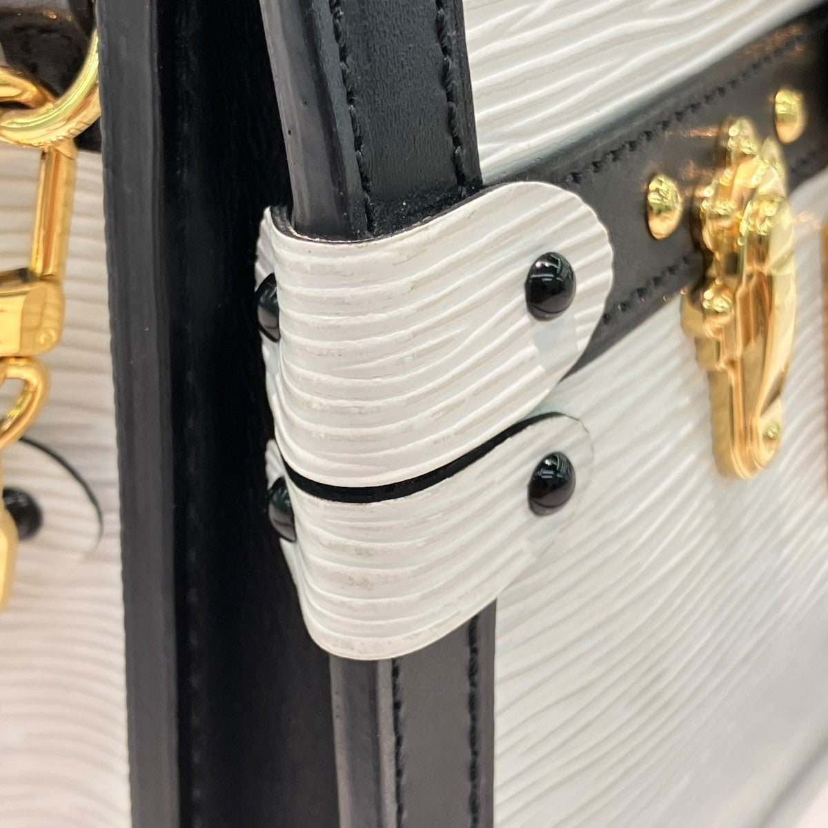 LOUIS VUITTON エピ トランククラッチショルダーバッグM52151 古着・中古-10枚目のアイテム画像