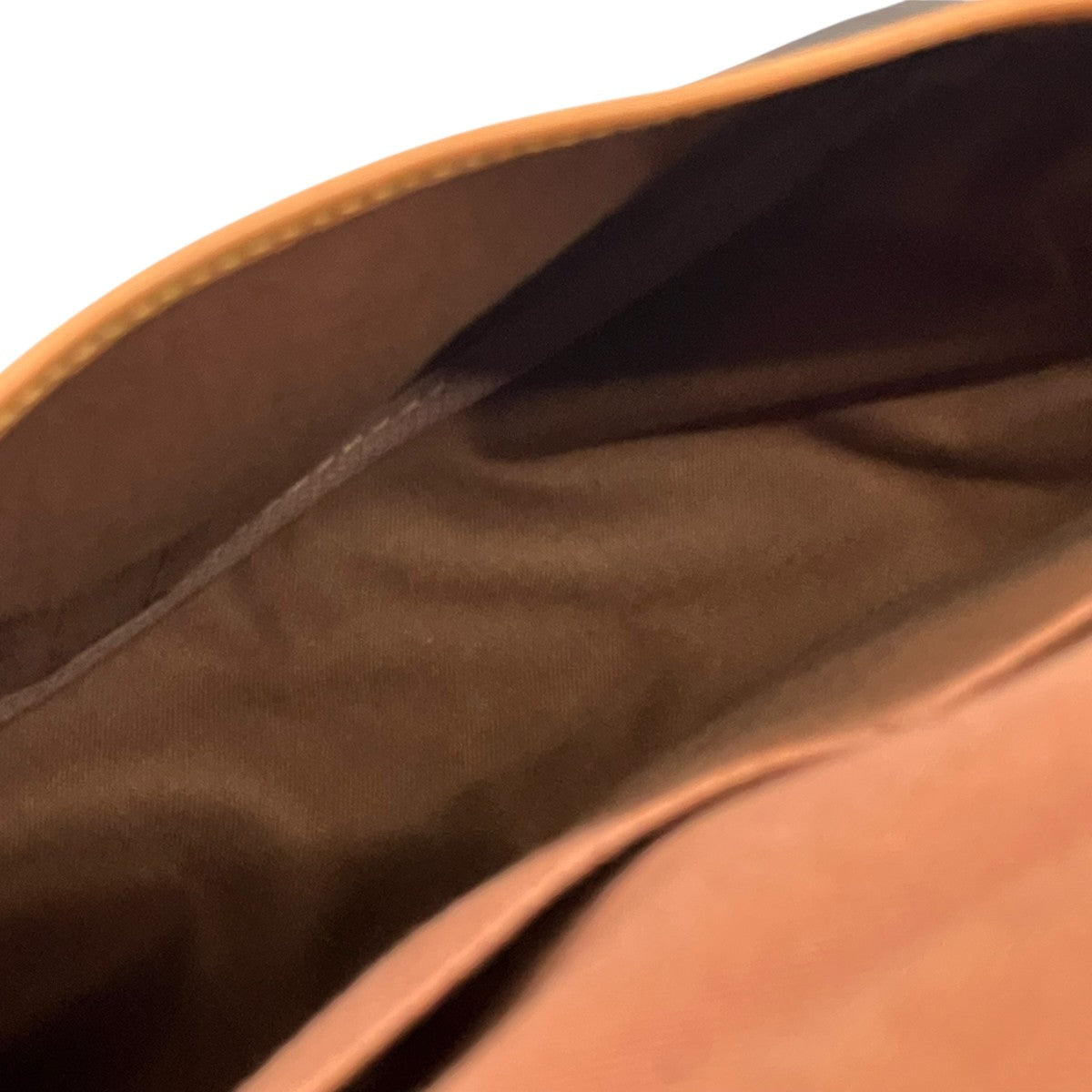 LOUIS VUITTON(ルイヴィトン) ソミュール35モノグラムショルダーバッグ