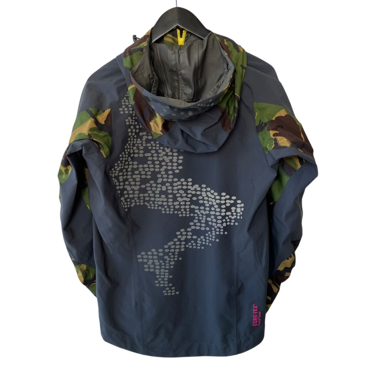 Berghaus グリフィンコラボハーフドムーンジャケットマウンテンパーカー 古着・中古-3枚目のアイテム画像
