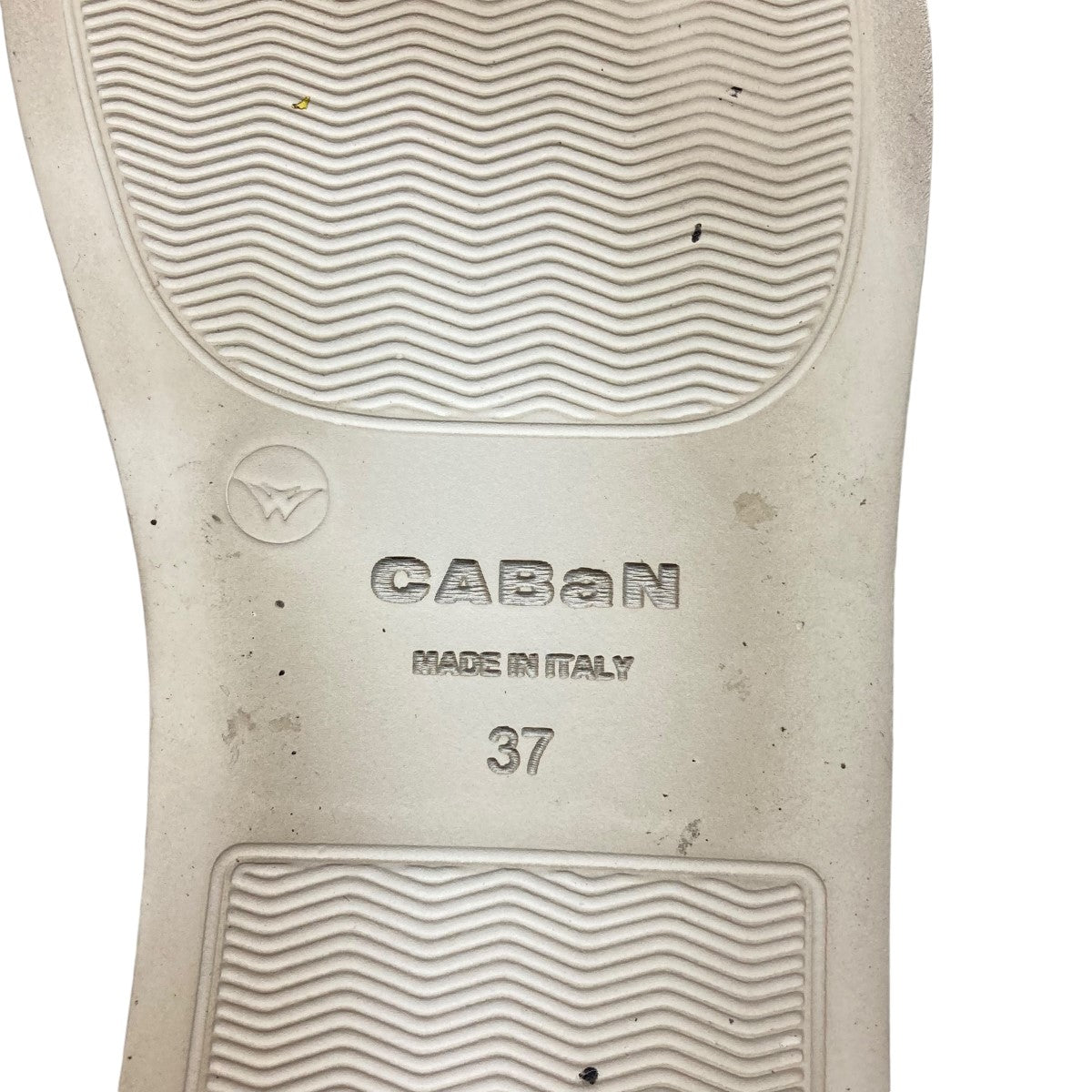 キャバンのベルクロスニーカーです。 CABaN 古着・中古 シューズ アイテム