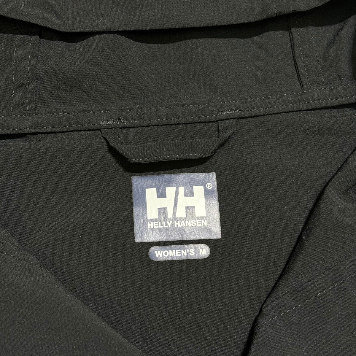 ヘリーハンセンのアノラックパーカー HOE12208です。 HELLY HANSEN 古着・中古 アウター アイテム