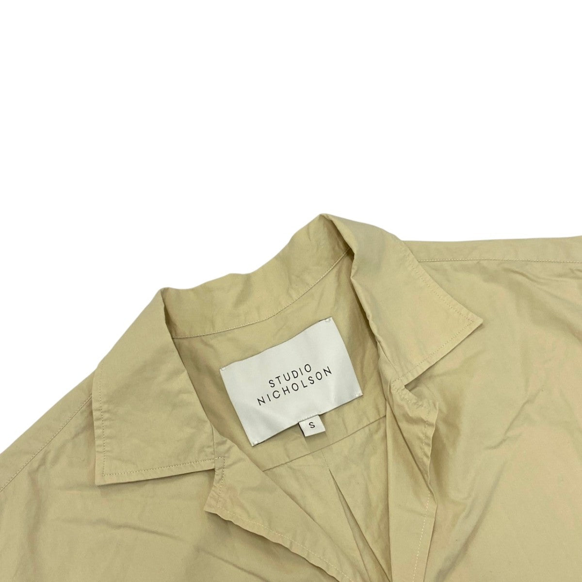 studio nicholson sira シャツ 半袖 ベージュ ほぼ新品 関税込み】Studio Nicholson ベージュ Sira シャツ