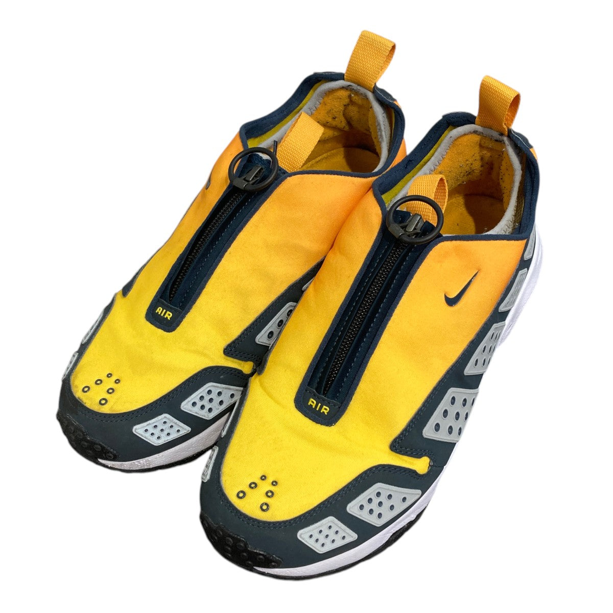 Women’s Air Max SNDR Canyon Gold and Deep Oceanウィメンズ エアマックスサンダー スニーカーHJ8080-700