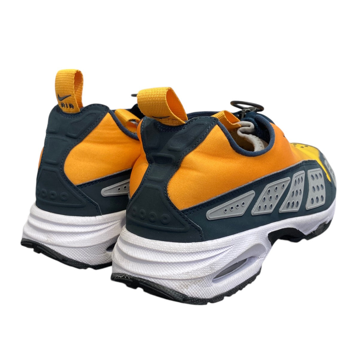 Women’s Air Max SNDR Canyon Gold and Deep Oceanウィメンズ エアマックスサンダー スニーカーHJ8080-700