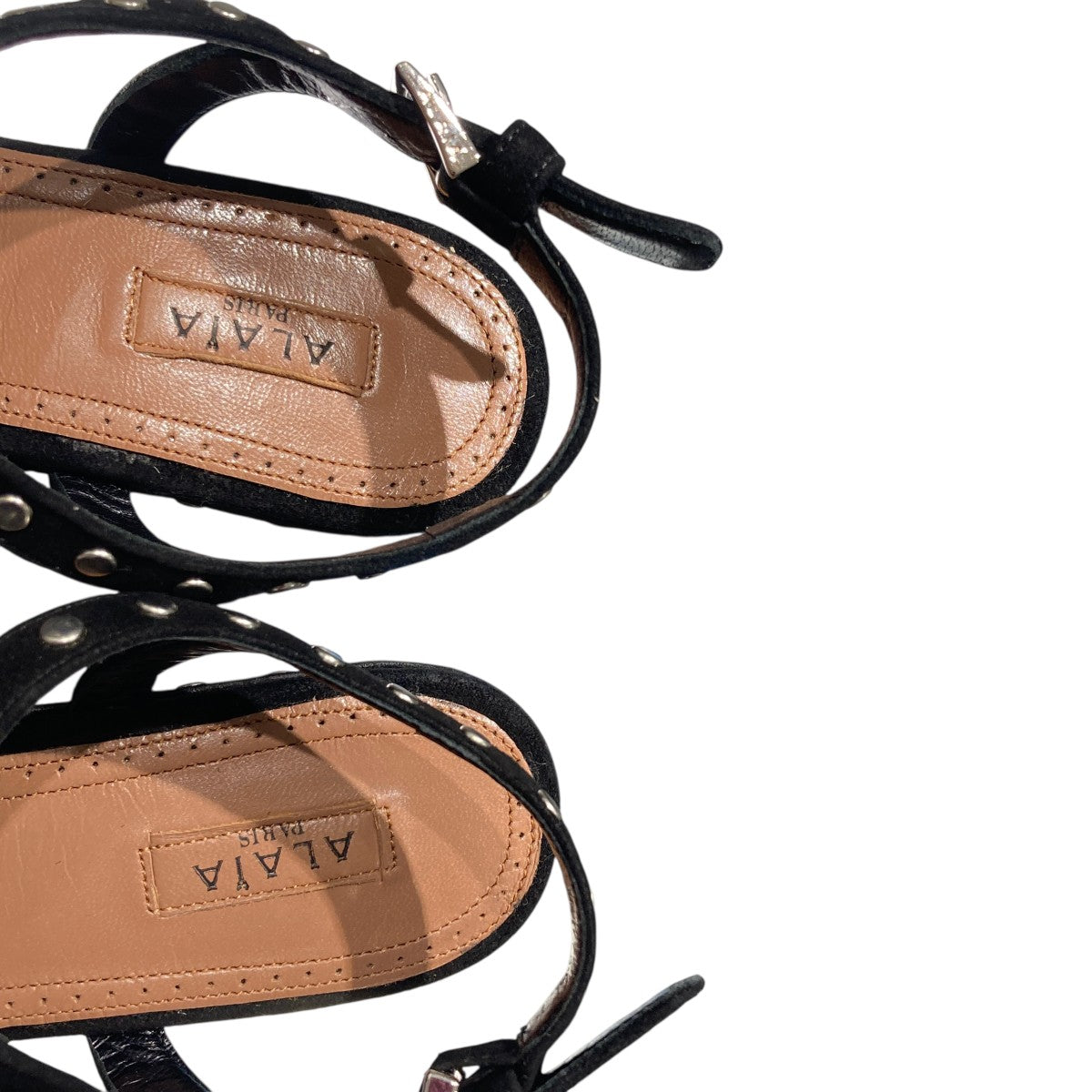 未使用に近い！ALAIA スタッズサンダル 未使用に近い！ALAIA スタッズサンダル
