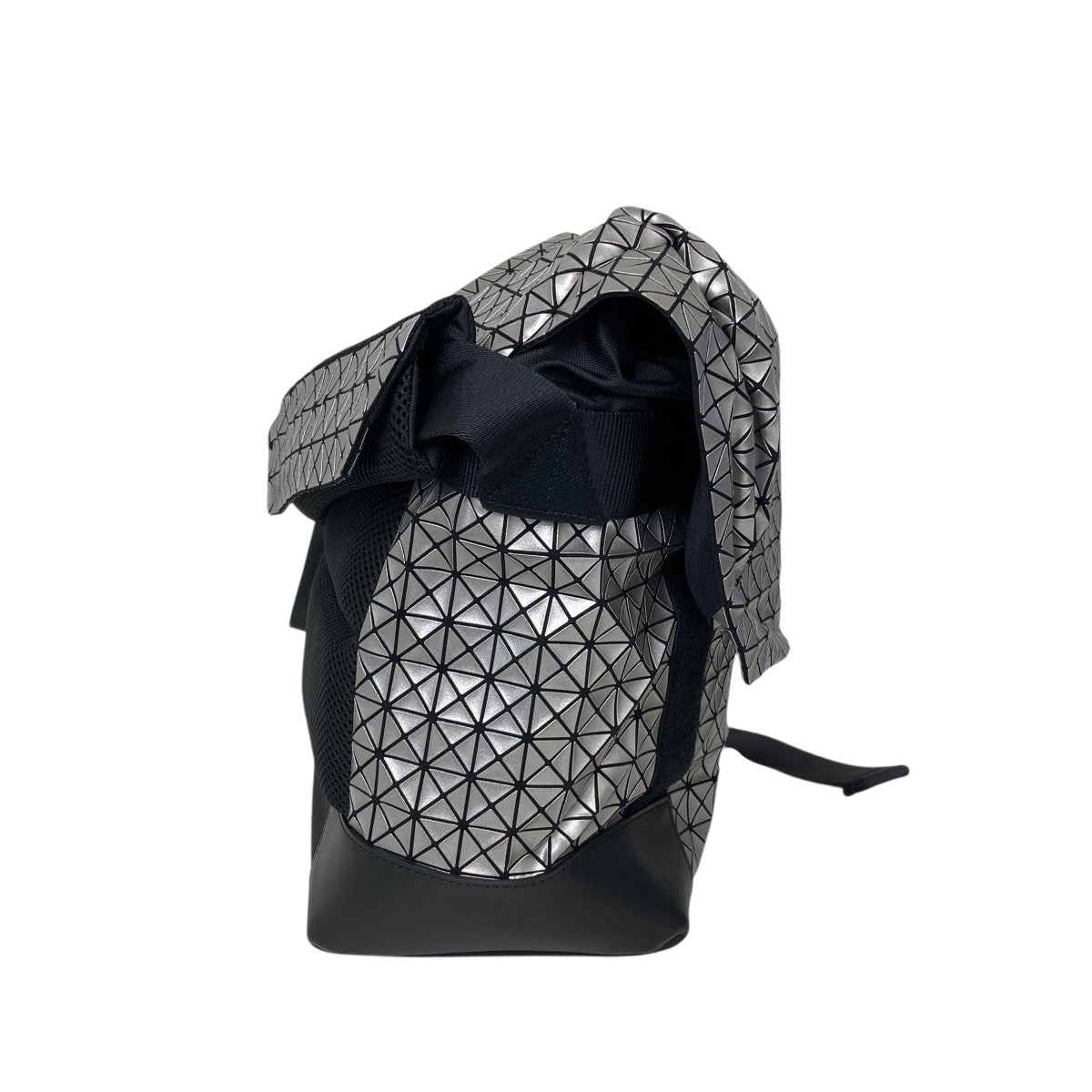 美品BAOBAO ISSEYMIYAKE ショルダーバッグ メッセンジャーバッグ ISSEI MIYAKE イッセイミヤケ BAOBAO バオバオ
