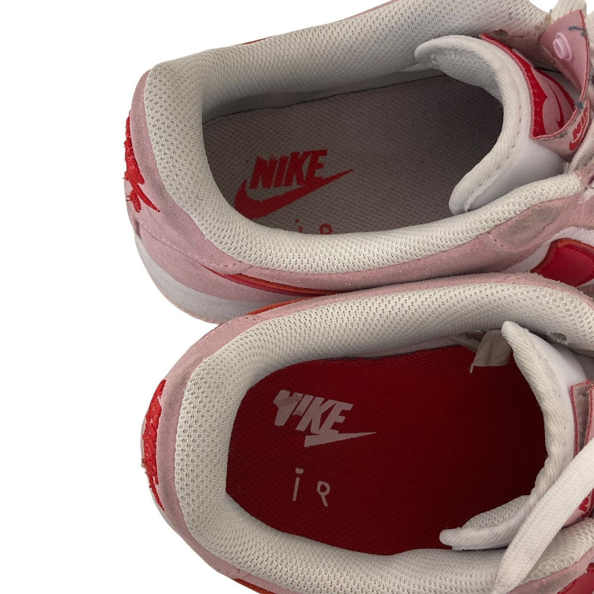 Air Force 1 Low ’07 Valentine’s DayスニーカーDD3384-600