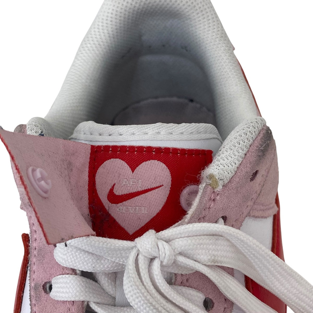 Air Force 1 Low ’07 Valentine’s DayスニーカーDD3384-600