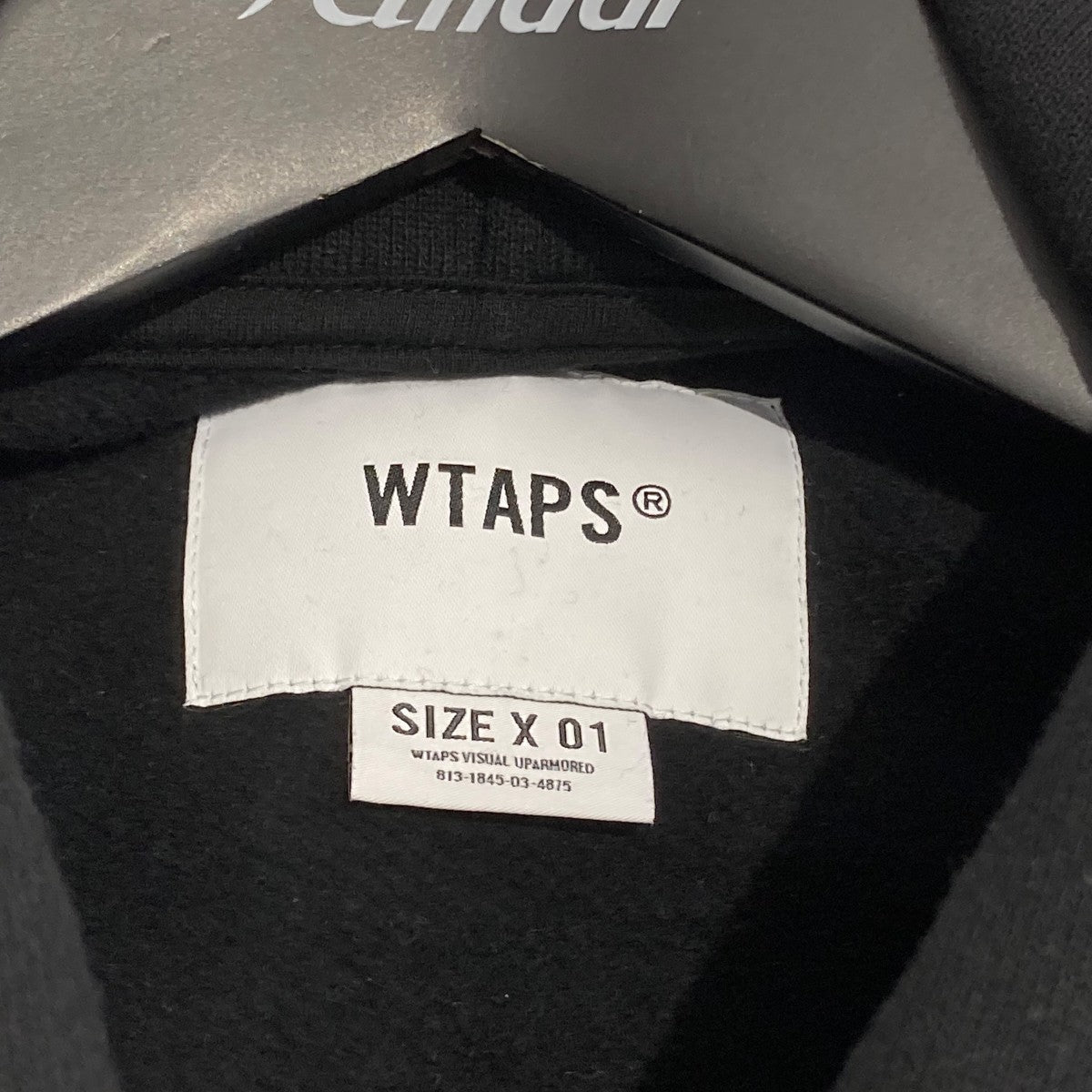 WTAPS ブラック フード付きトレーナー X 04 WTAPS ブラック フード付きパーカー