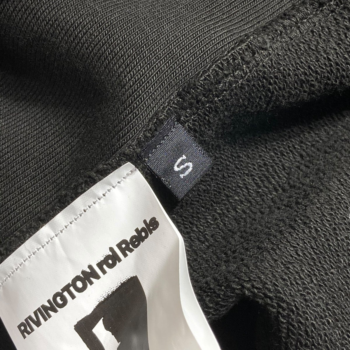RRR123(アールアールアールワンツースリー) ROSE CREWNECK