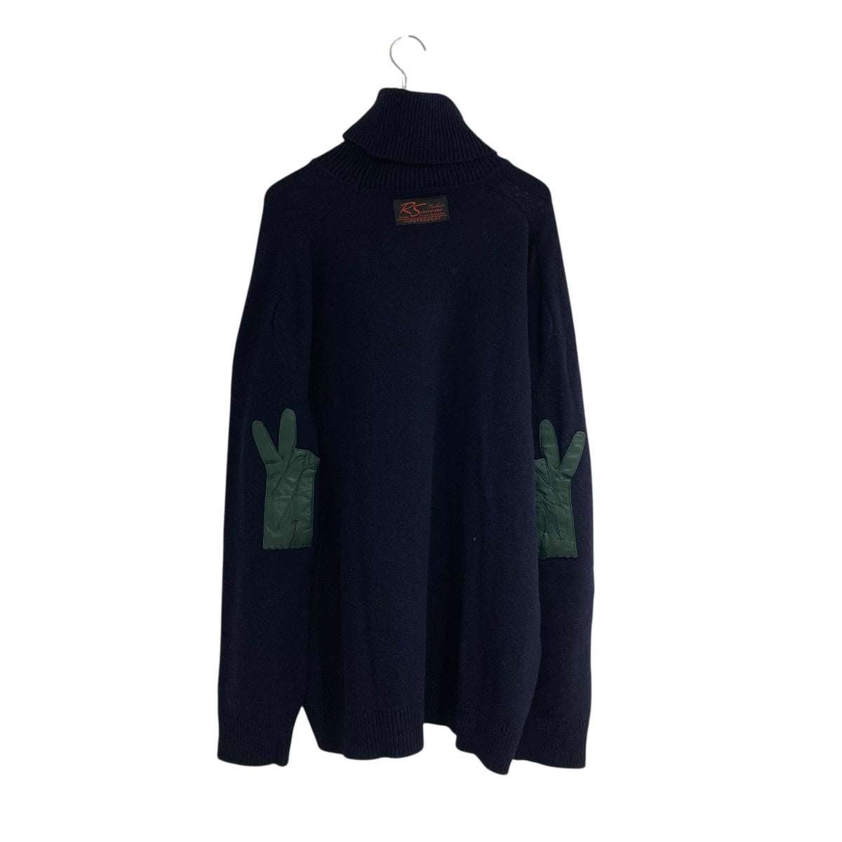 Oversized turtle neck sweater with glovesタートルネックニット
