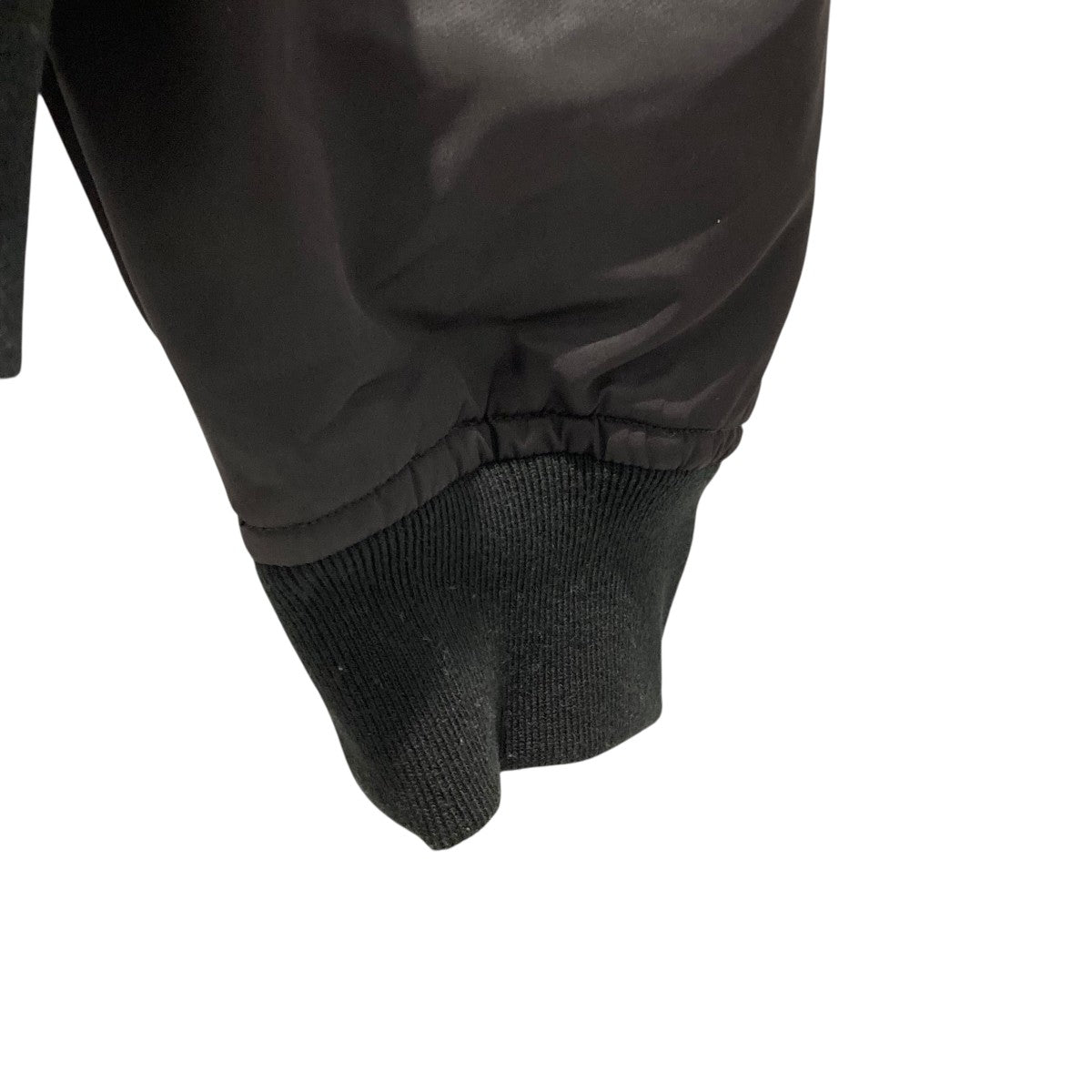 Vivienne Westwood MA-1ジャケット 00サイズ ブラック Vivienne Westwood（ヴィヴィアンウエストウッド）の「MA-1ブルゾン