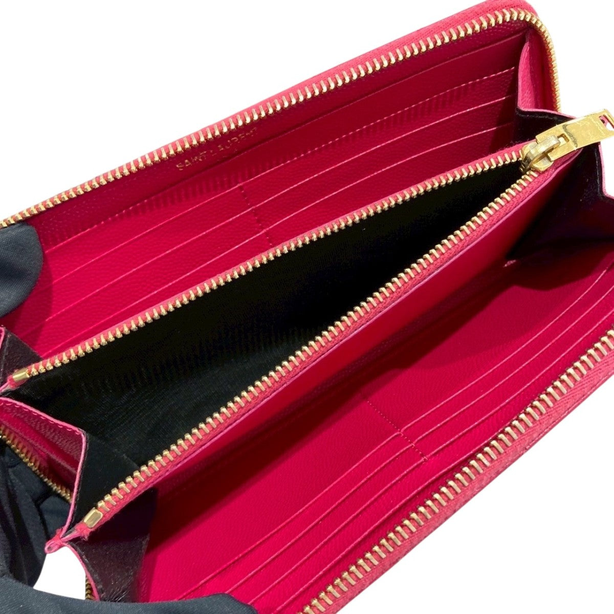 Yves Saint Laurent(イヴサンローラン) 長財布 HPP358094-0117