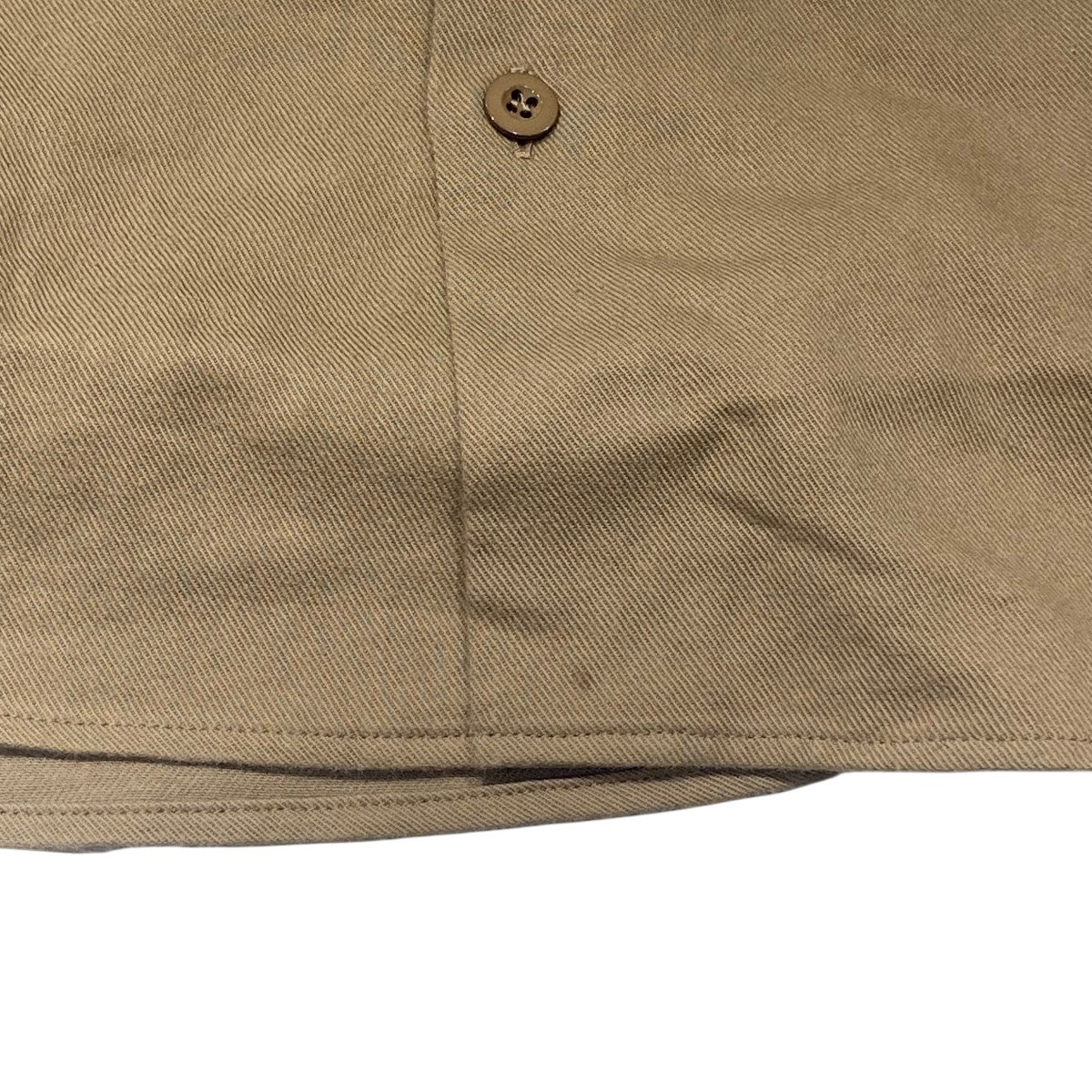 CELINE クロップド Tシャツ / ミリタリーカーキ / オフ CELINE クロップド Tシャツ / ミリタリーカーキ / オフ