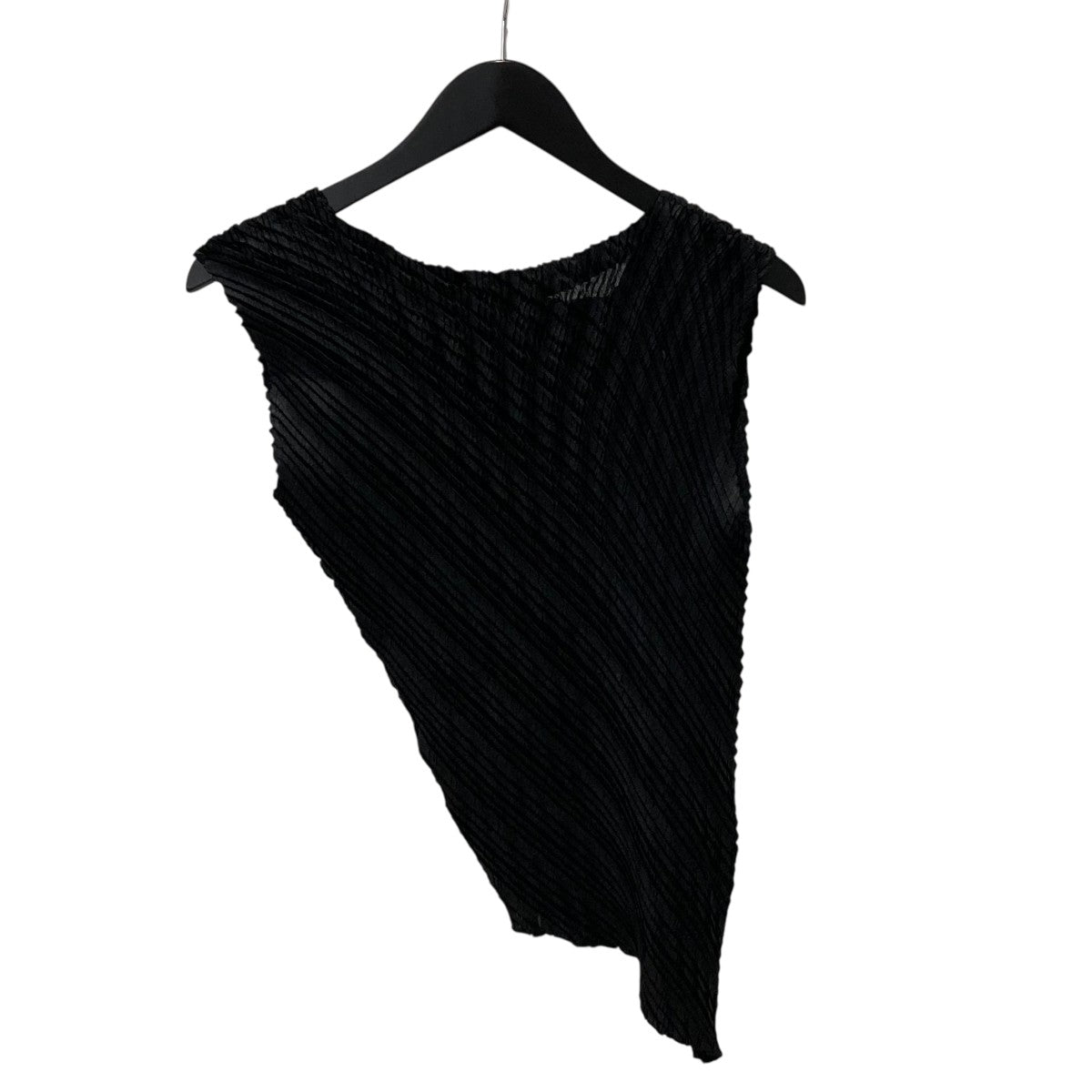 ISSEY MIYAKE イッセイミヤケ　ペルマネンテ　ノースリーブ イッセイミヤケペルマネンテISSEY MIYAKEPERMANENTE トゲ