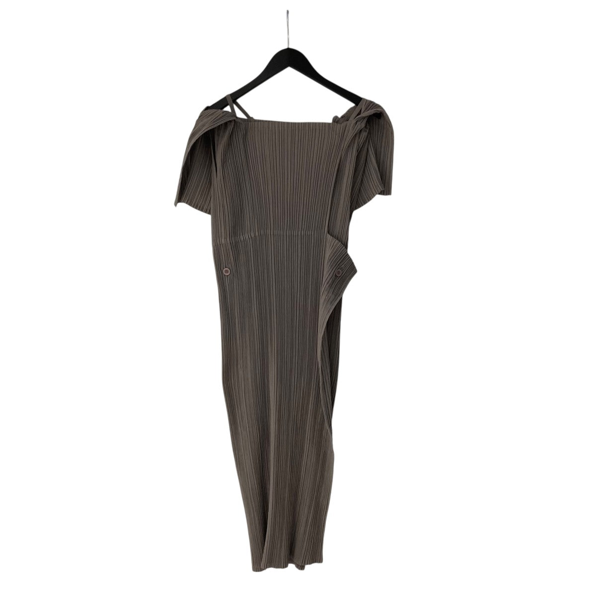 ISSEY MIYAKE me ワンピース　グレー Pleats Please Issey Miyake Monthly Colors: December | WE ARE