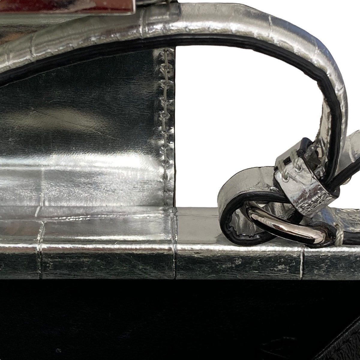 チェーンショルダーバッグ