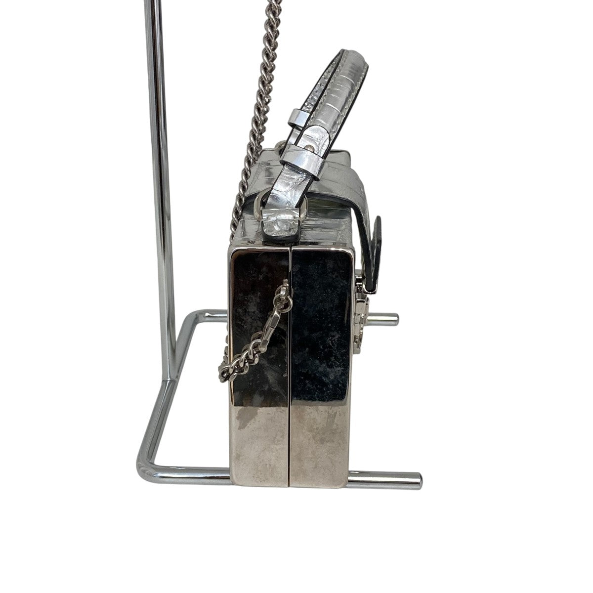 チェーンショルダーバッグ