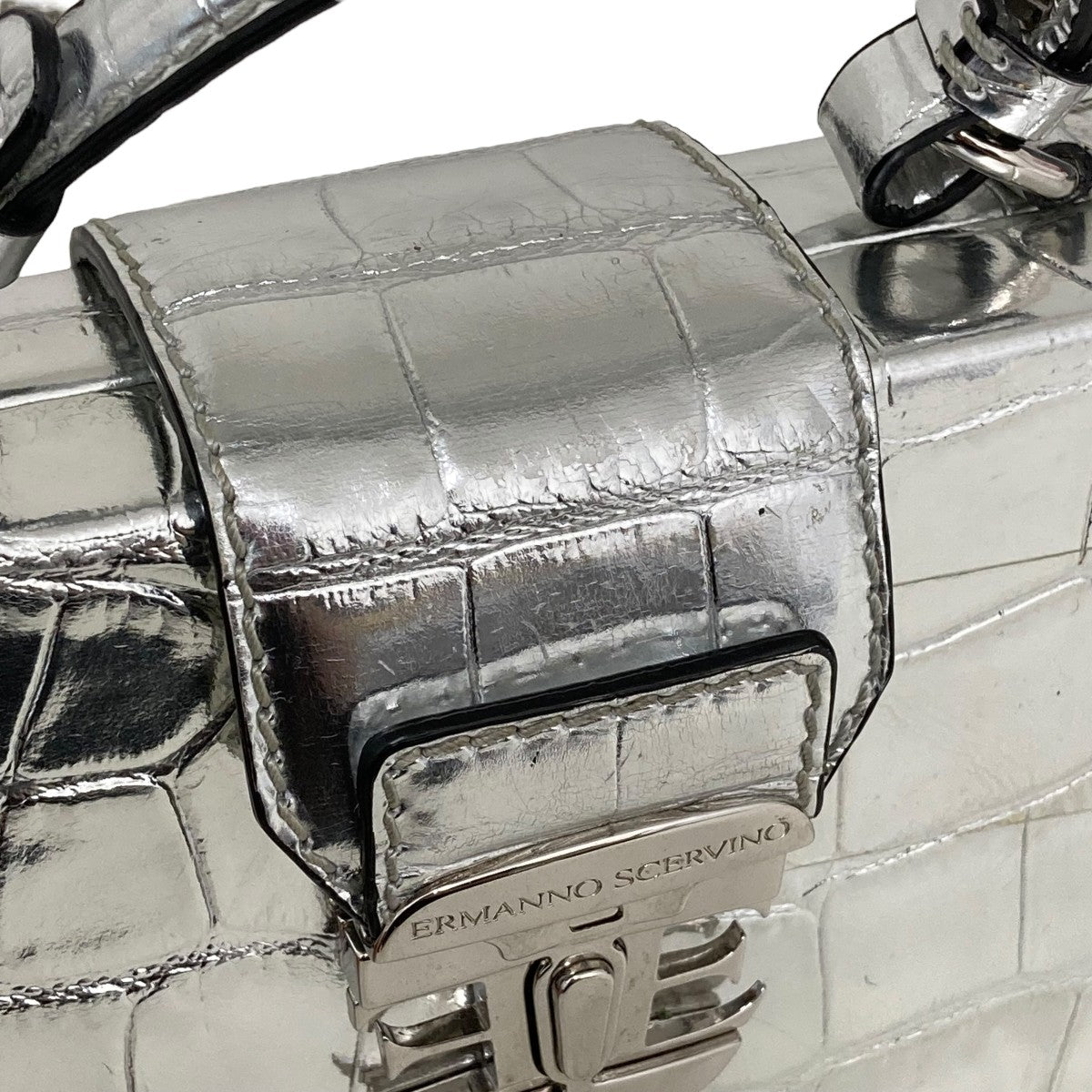 チェーンショルダーバッグ