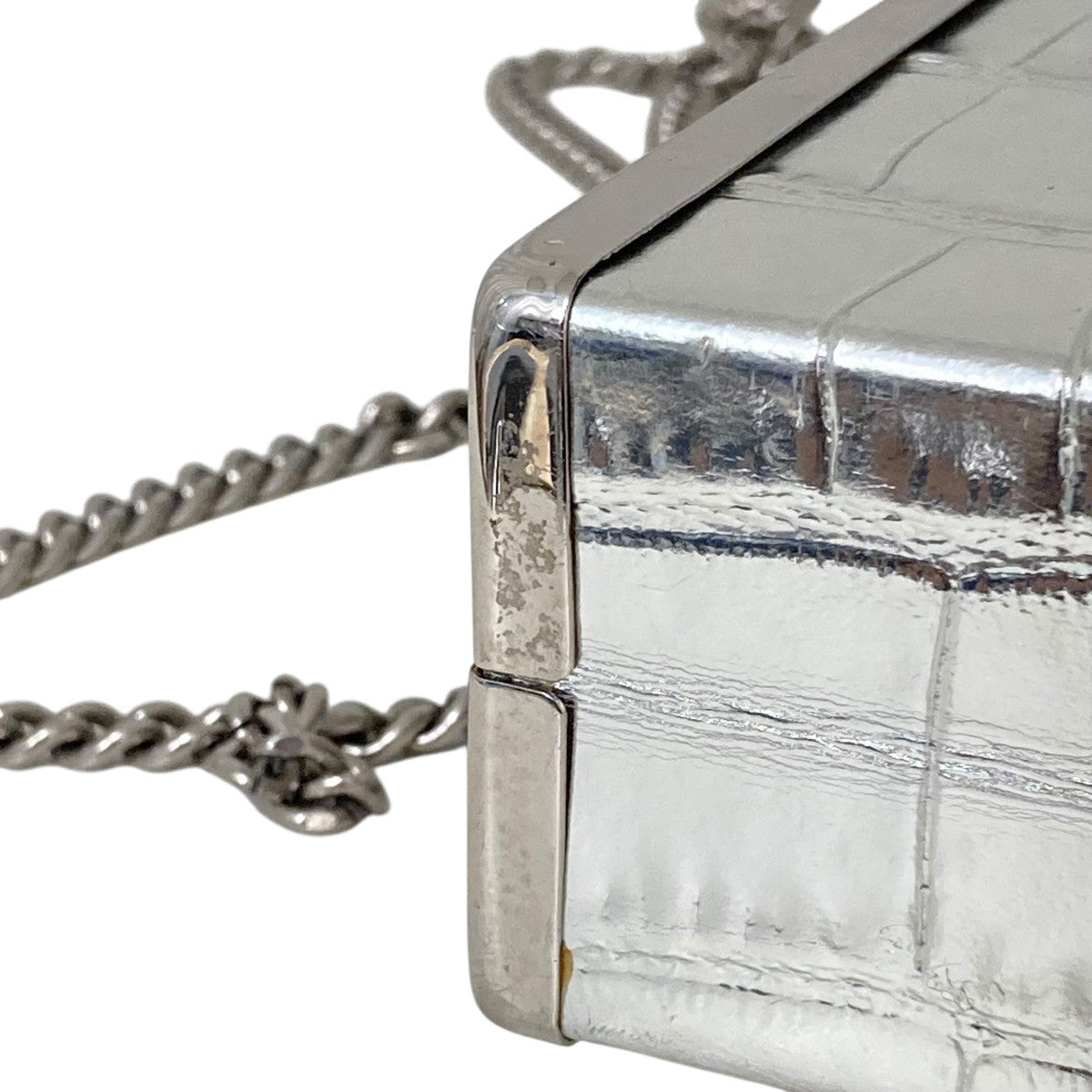 チェーンショルダーバッグ