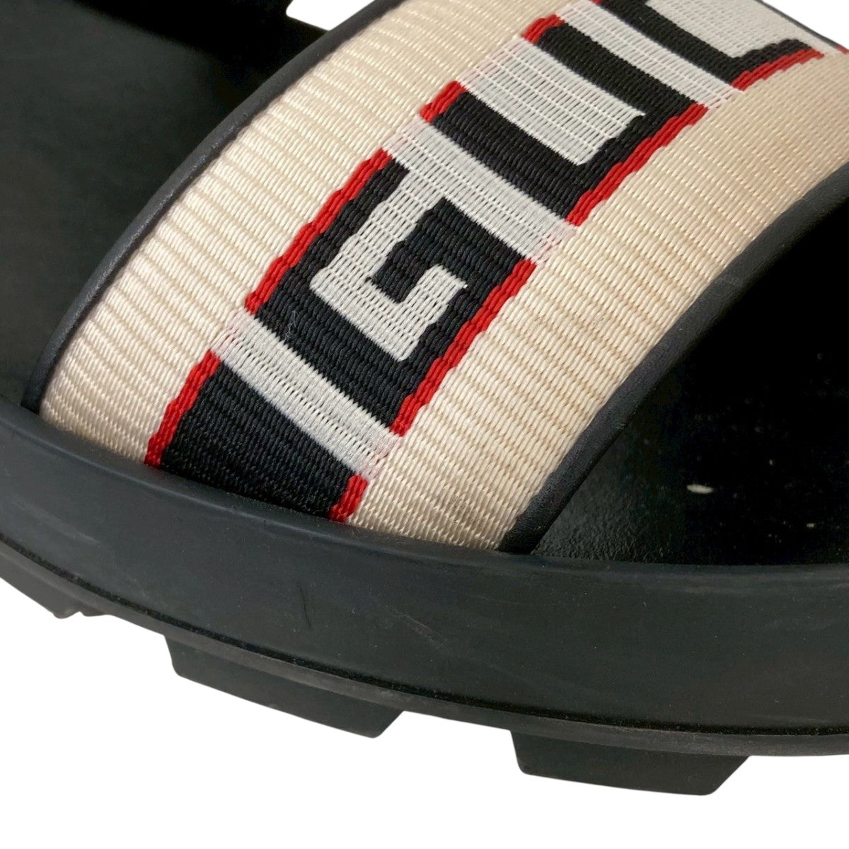 GUCCI(グッチ) ロゴテープ サンダル523769 523769 ブラック