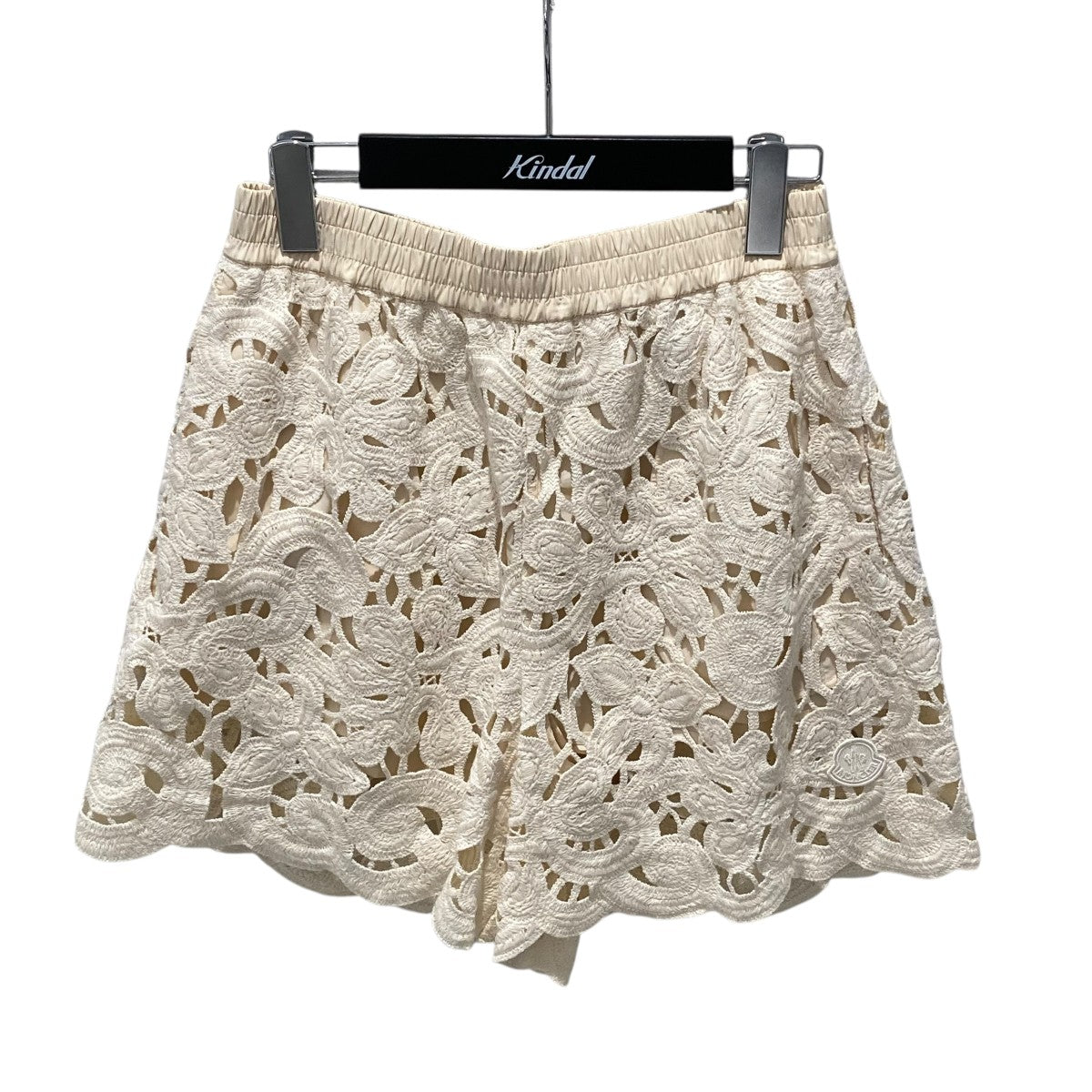 MONCLER Cotton shorts lace detailingショートパンツk10932b00018 古着・中古-1枚目のアイテム画像