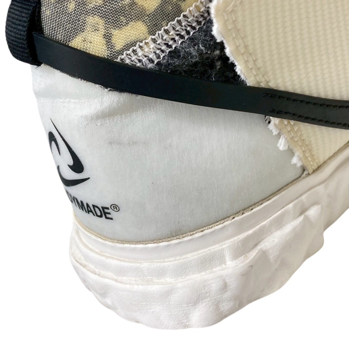 ハイカットスニーカーcz3589-100