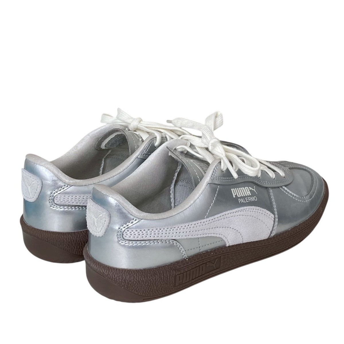 PUMA×emmi PALERMO PREMIUMローカットスニーカー404473-01