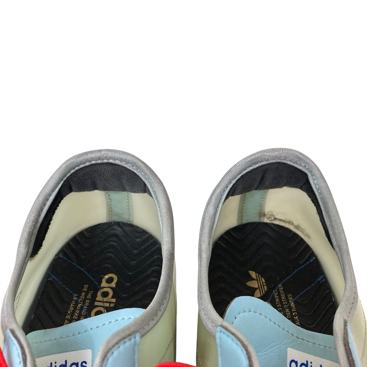 スニーカーH03341