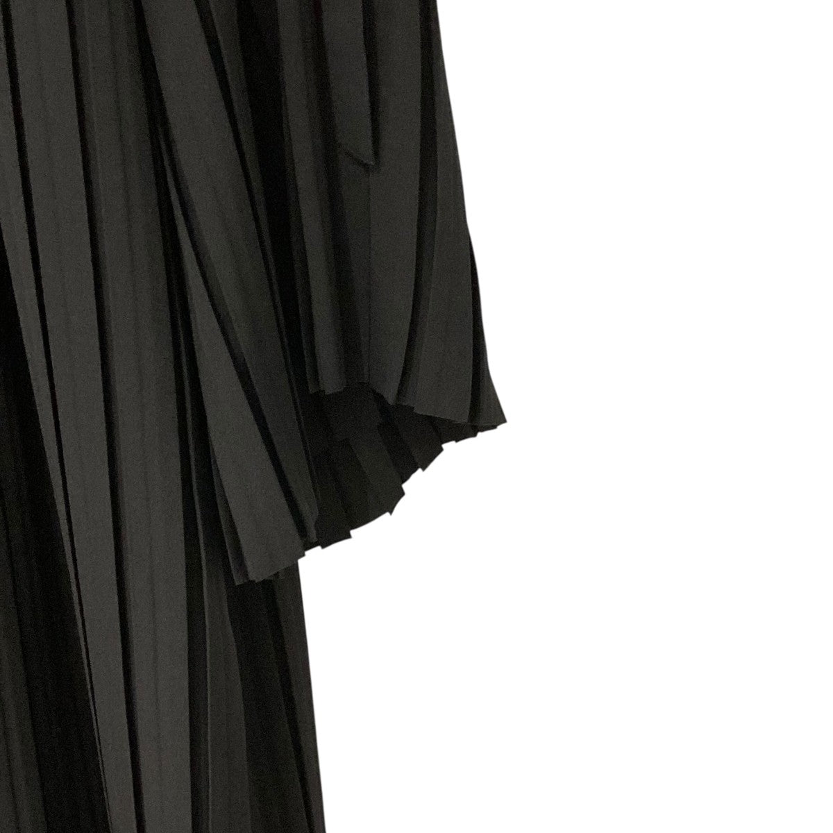 HYKE(ハイク) 23FWTAFFETA PLEATED DRESSプリーツワンピース16178-0101
