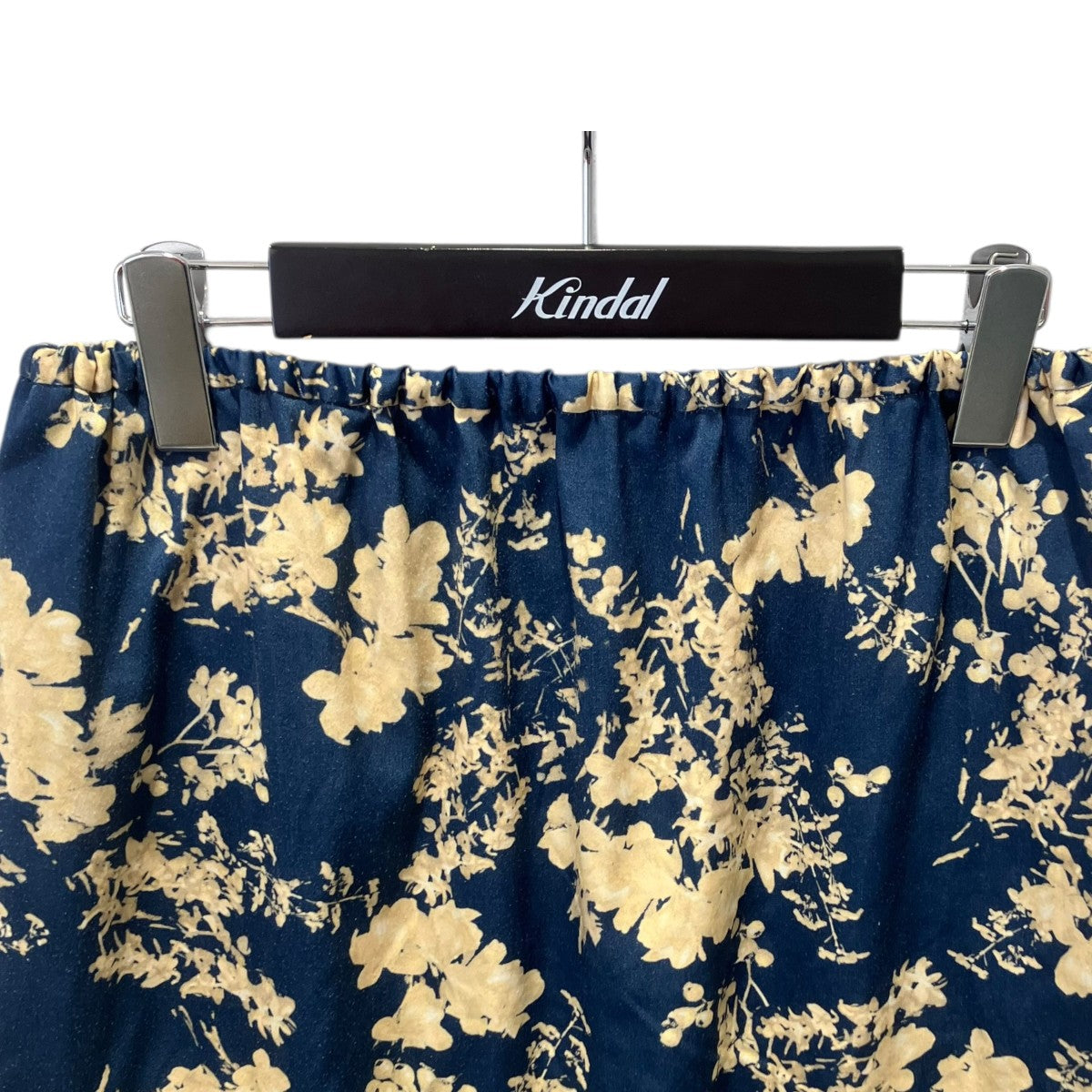 6(ROKU) BEAUTY＆YOUTH 8624-242-0109 SATIN FLOWER PRINT SKIRTスカート 古着・中古-3枚目のアイテム画像
