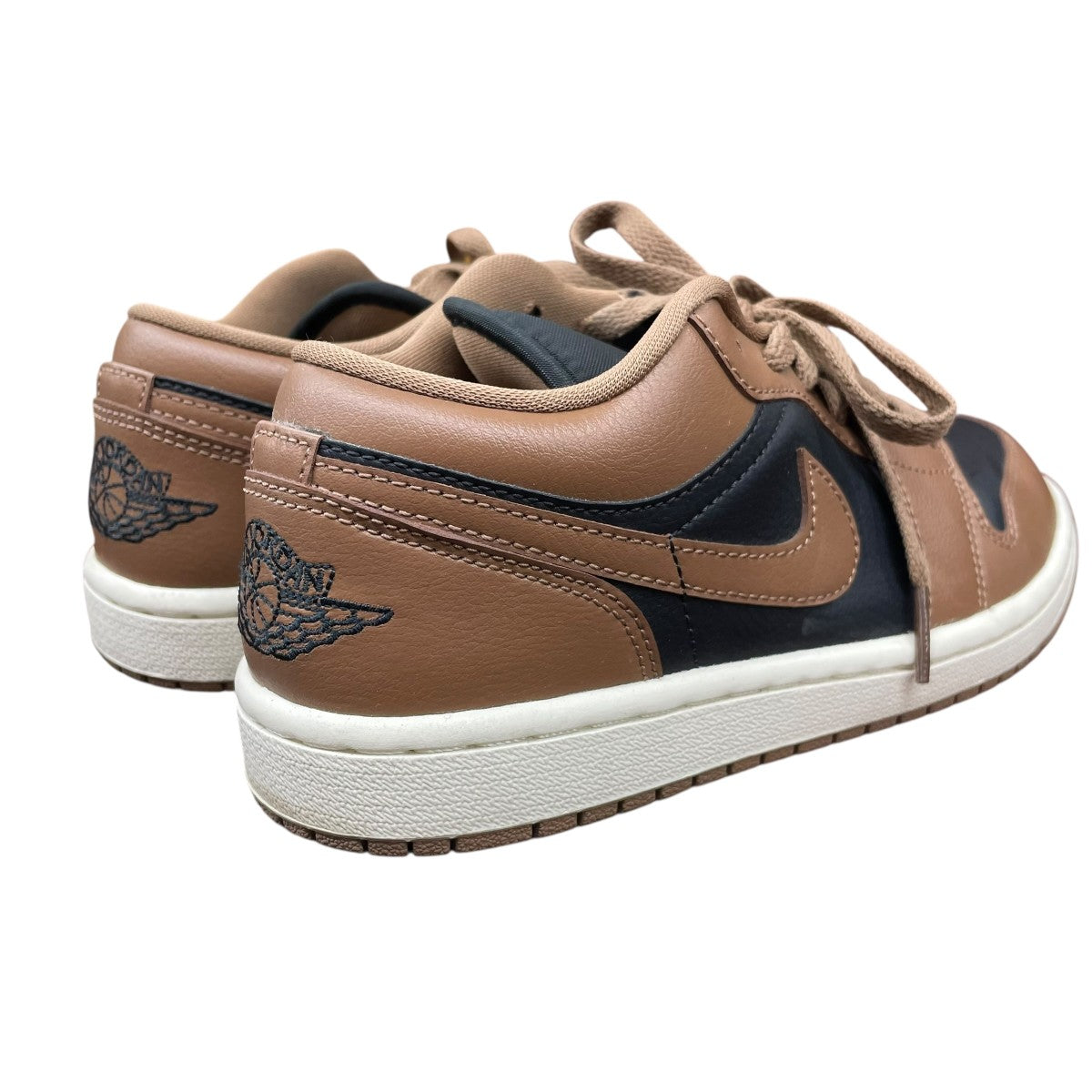NIKE Air Jordan 1 LowスニーカーDC0774-021 古着・中古-2枚目のアイテム画像