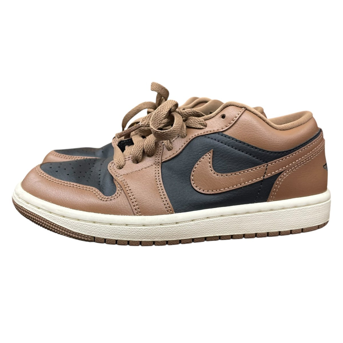 NIKE Air Jordan 1 LowスニーカーDC0774-021 古着・中古-3枚目のアイテム画像