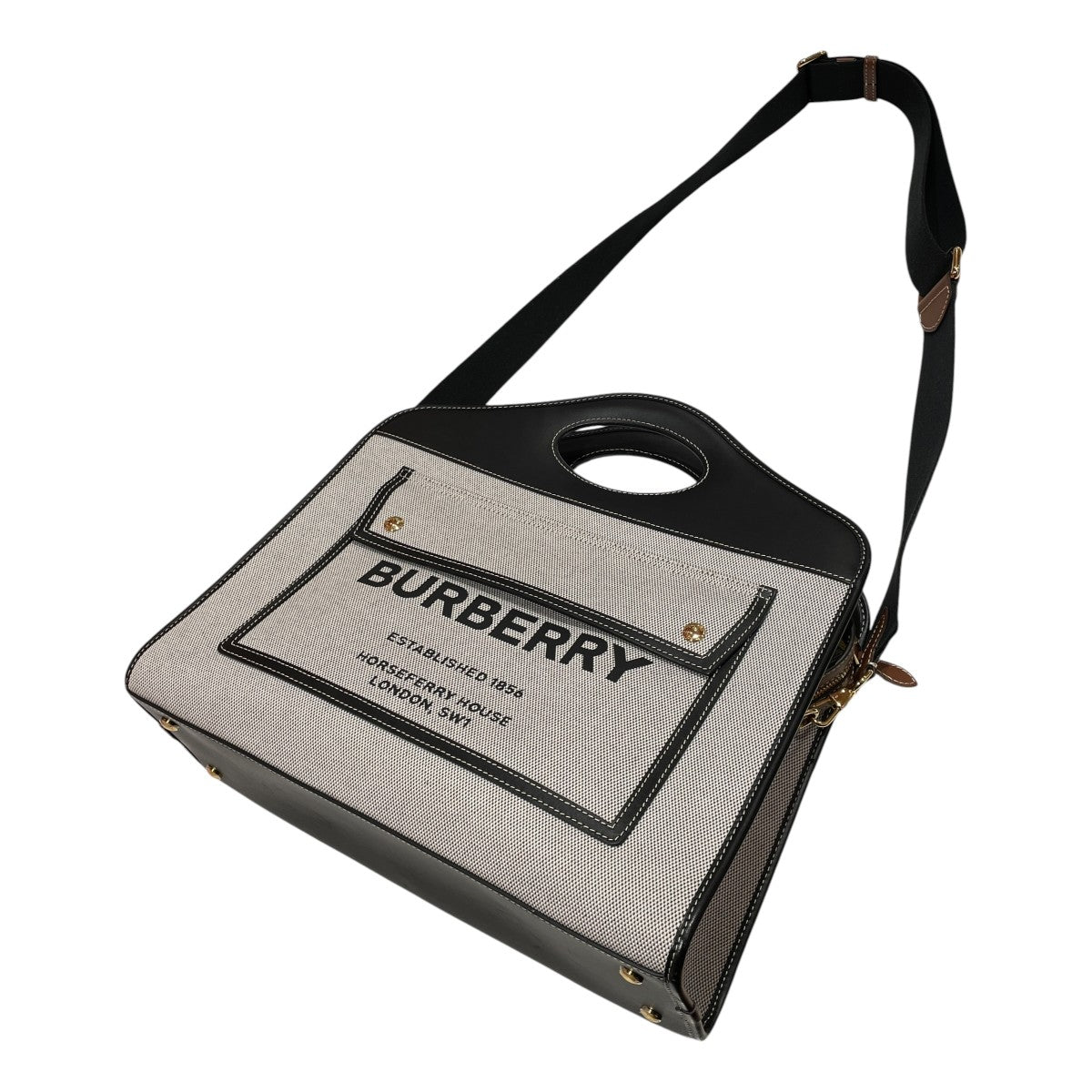 BURBERRY ミディアムポケットショルダーバッグ8036785