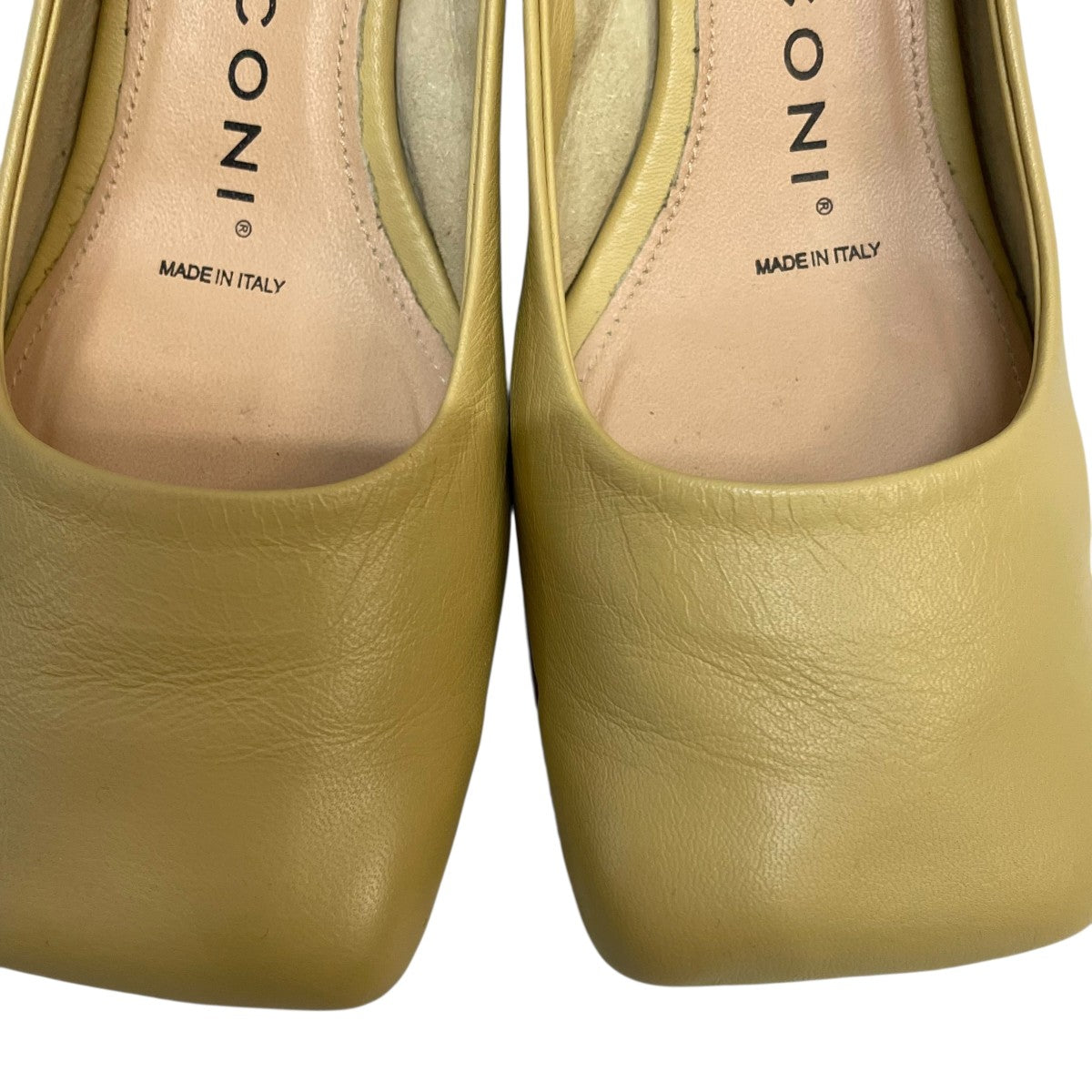 ワイドスクエアトゥパンプスE-1281