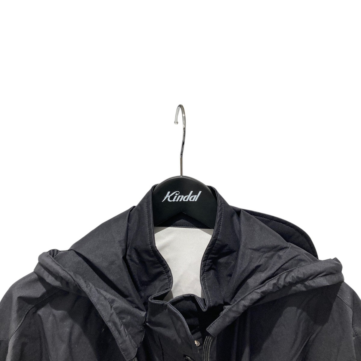 MONCLER(モンクレール) VALIEREナイロンパーカーI10931A00078