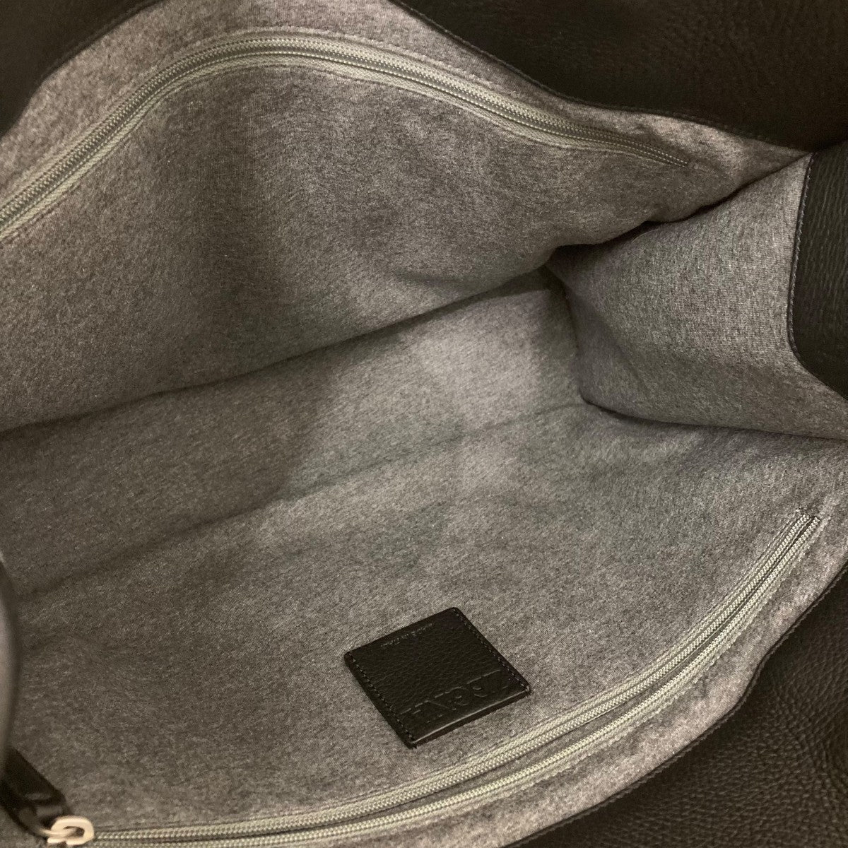 ZEGNA(ゼニア) ディアスキントートバッグ ブラック｜【公式】カインド