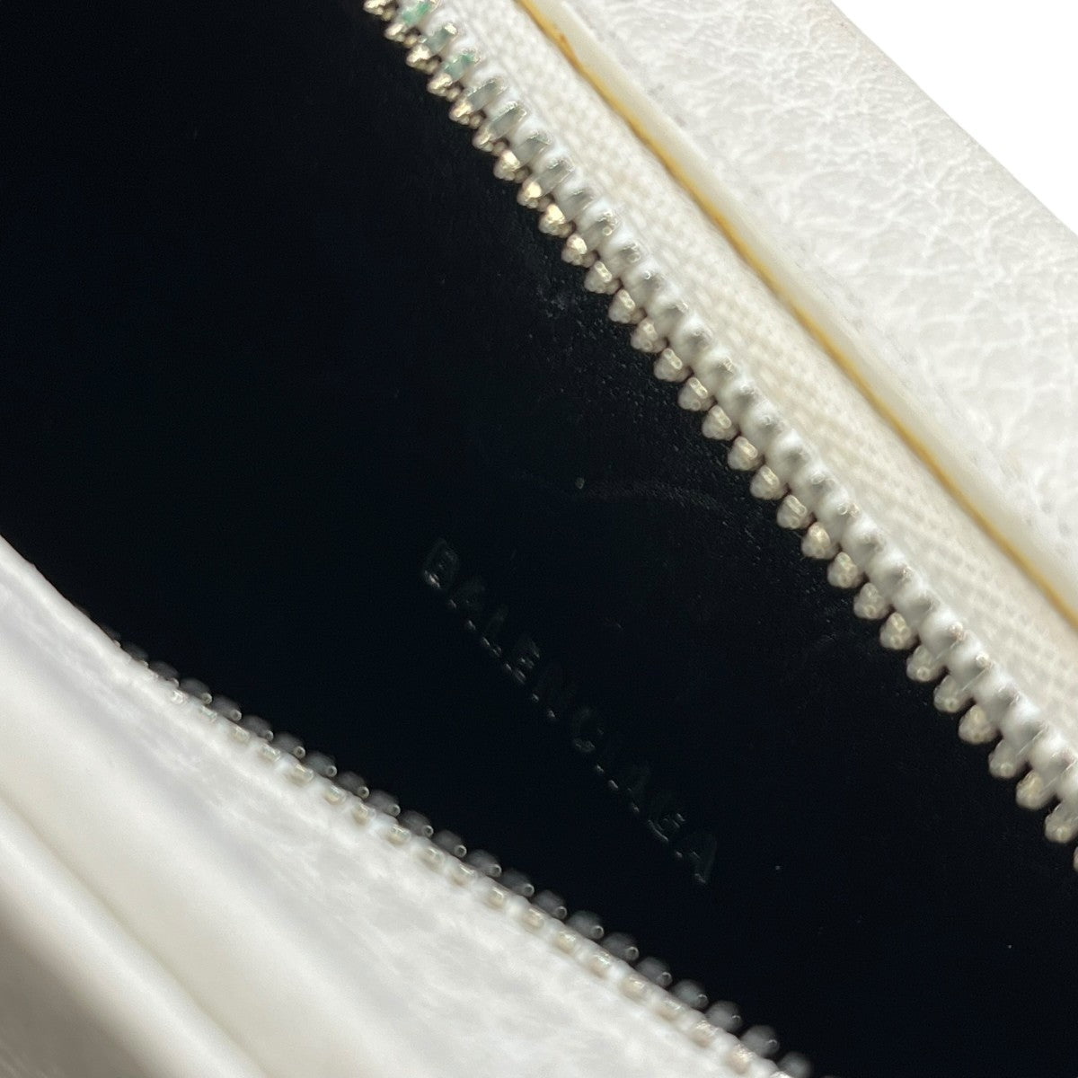 BALENCIAGA エブリデイ XSサイズ カメラバッグショルダーバッグ 古着・中古-4枚目のアイテム画像