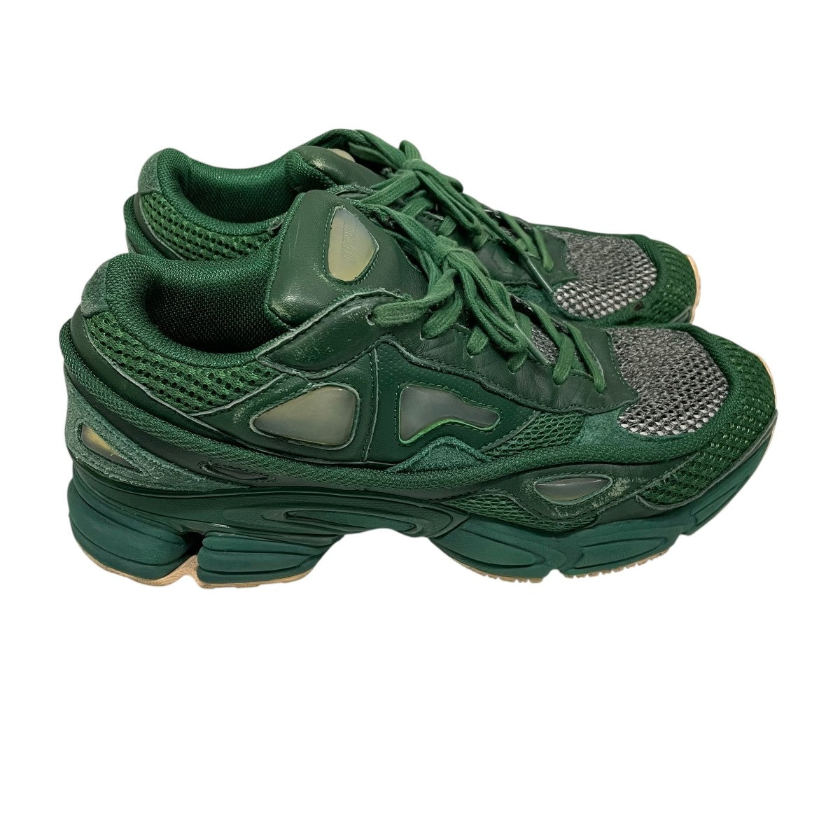 OZWEEGO 2スニーカーAQ2640