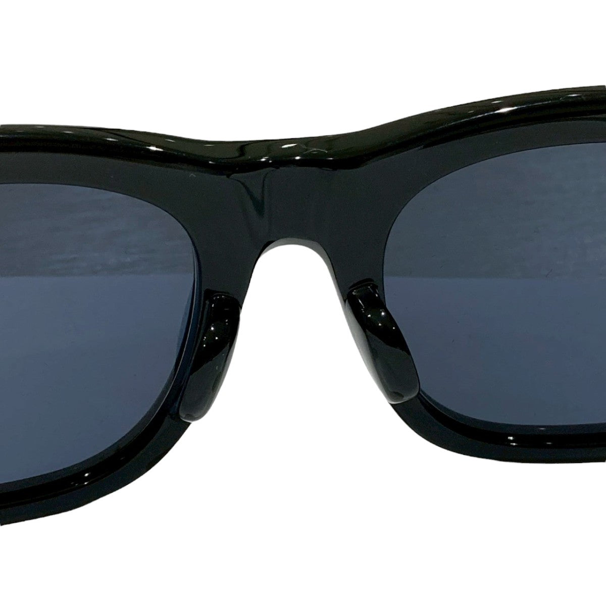 スタイリスト私物サングラス