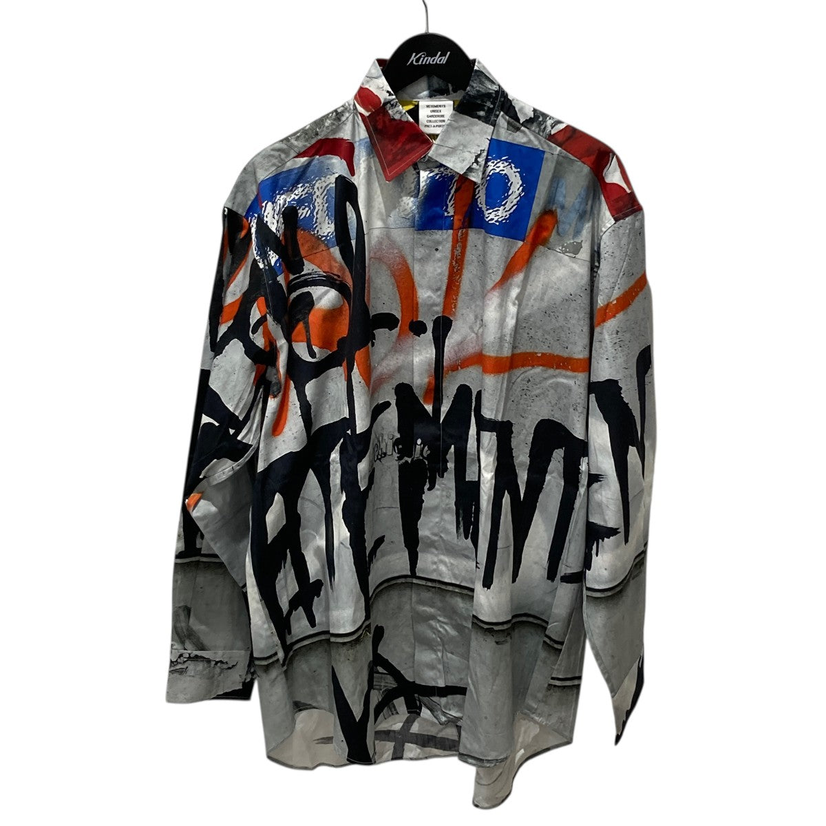 VETEMENTS 23AWGRAPHIC LS SHIRT総柄長袖シャツUE54SH340G 古着・中古-1枚目のアイテム画像