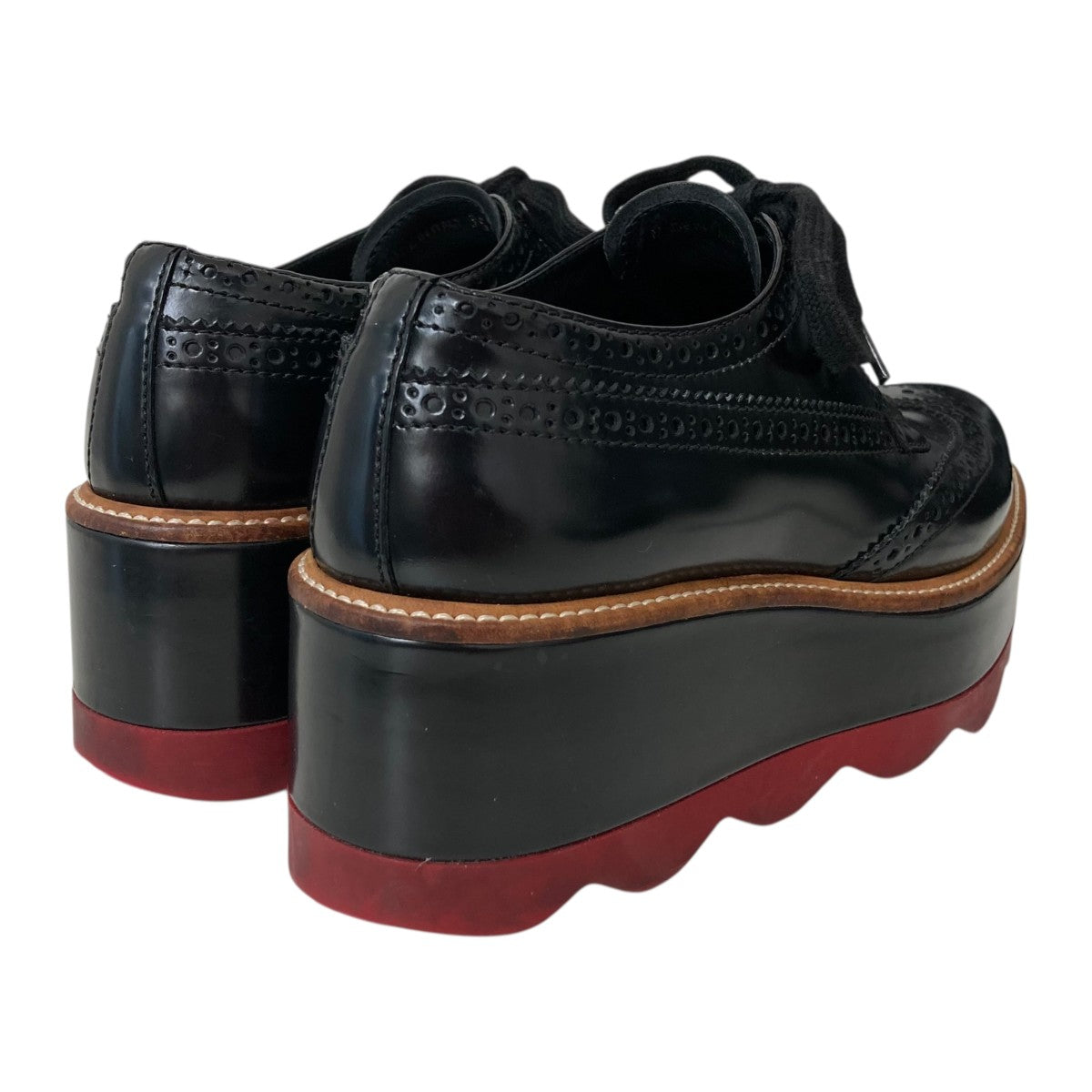 PRADA ウィングチップレザーシューズ 古着・中古-2枚目のアイテム画像