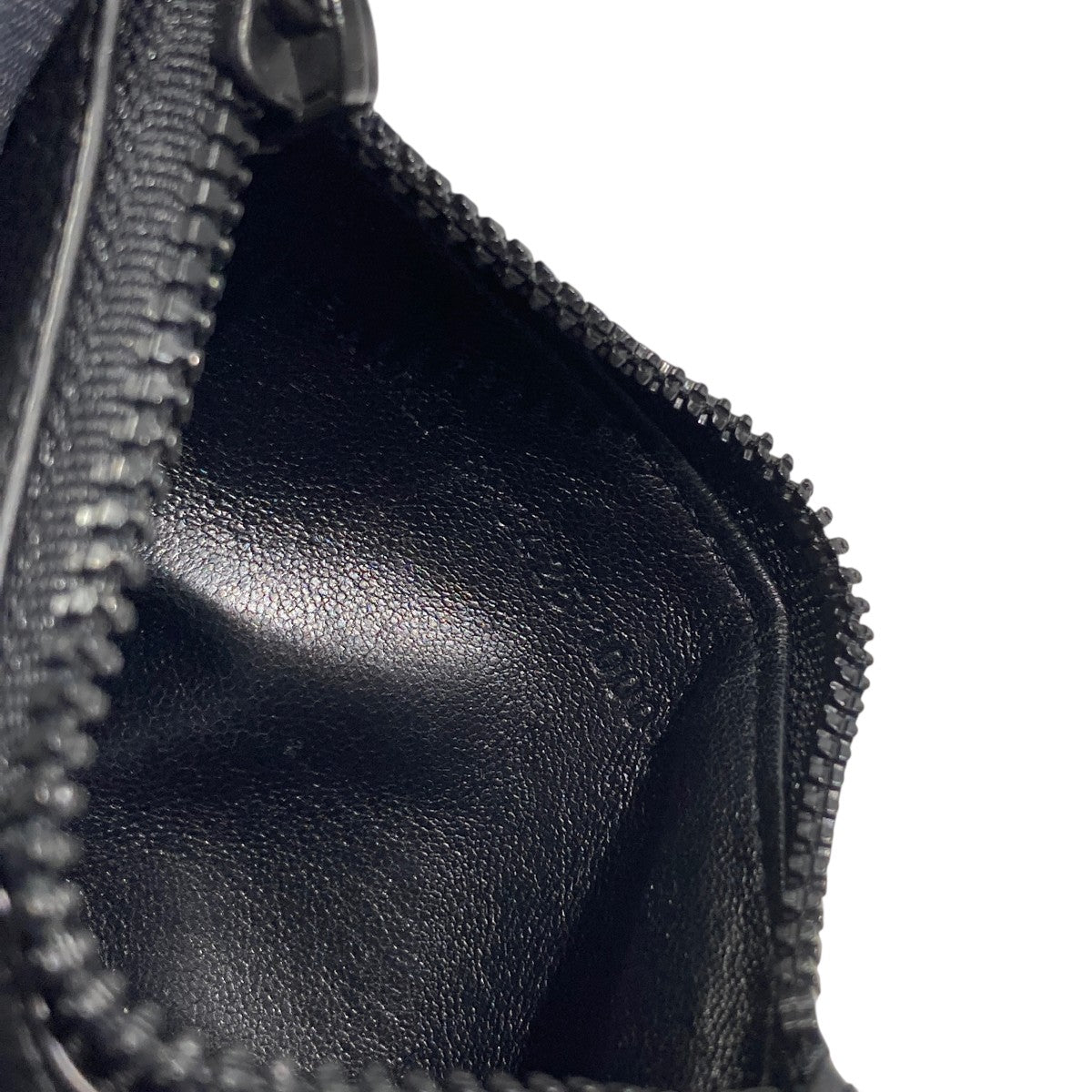 【美品】バレンシアガ PARIS フラグメントケース ケース ストラップ BALENCIAGA(バレンシアガ) ネックストラップ付きフラグメントケース