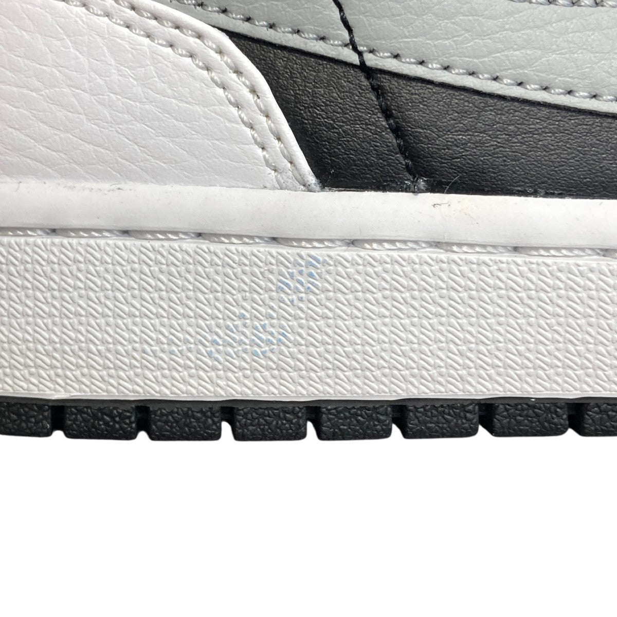 AIR JORDAN 1 MID WHITE SHADOWエアジョーダン1 ミッド スニーカー554724-073