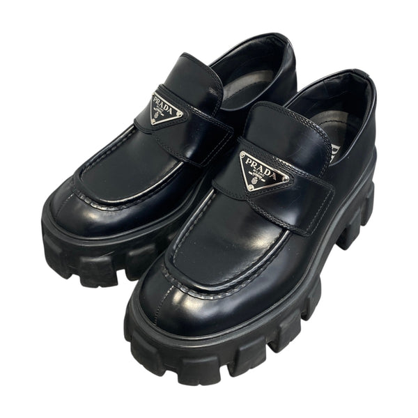 PRADA(プラダ) モノリスブラッシュドレザーローファー ブラック サイズ